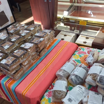 Kwik Trip - a display of bread and pastries - Convenience Stores Near Me - La Crosse, Wisconsin