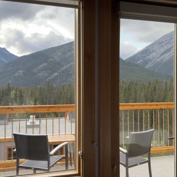 Hotel Canoe & Suites - Hotels Near Me - Banff, Alberta Hotel Canoe & Suites - Hotels Near Me - Banff, Alberta