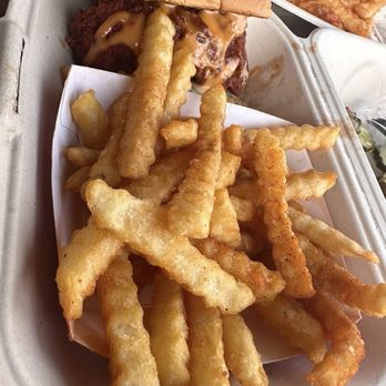Dave's Hot Chicken - Chicken Shop Near Me - Seattle, Washington