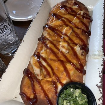 Blake's Tasting Room - Bbq chicken flatbread - Wineries Near Me - Armada, Michigan Blake's Tasting Room - Bbq chicken flatbread - Wineries Near Me - Armada, Michigan