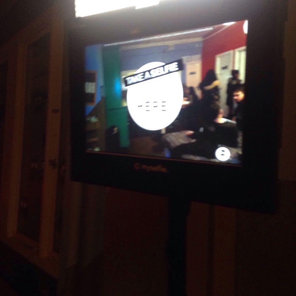 Selfie machine Selfie machine