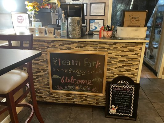 Plearn Park Eatery by null