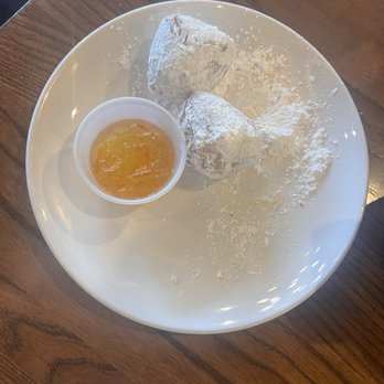 Another Broken Egg Cafe - Biscuit Beignets - Cafes Near Me - Virginia Beach, Virginia