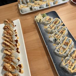 Austin Roll Salmon Lovers Cungtha Roll
