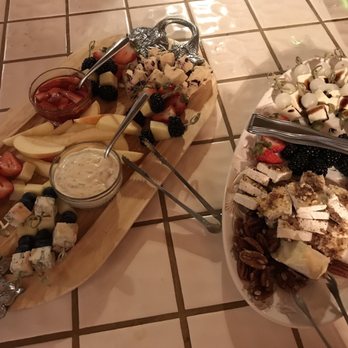 Alpenhorn Bed & Breakfast - Appetizers - Big Bear Lake, CA