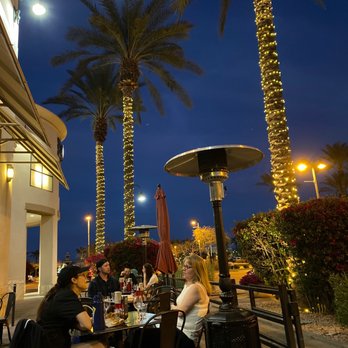 Sauce Pizza & Wine - Beautiful outdoor patio seating - Italian Near Me - Mesa, Arizona