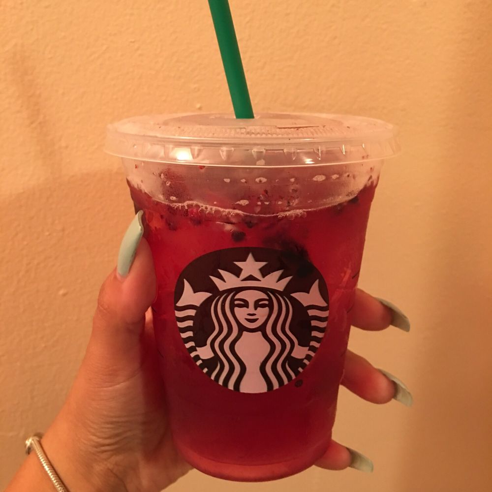 Starbucks - Very berry hibiscus... the best & my usual ! - Coffee & Tea Near Me - Franklin Park, Illinois Starbucks - Very berry hibiscus... the best & my usual ! - Coffee & Tea Near Me - Franklin Park, Illinois