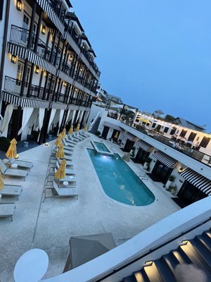 The Pearl Hotel by null