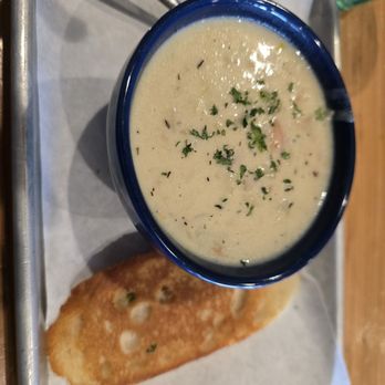 Salty Girls - Sequim Seafood - Clam chowder cup - Seafood Near Me - Sequim, Washington