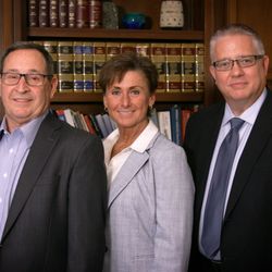 Chester Law Office - Ed Chester, Laura Ezzell & Tom Vetne. Your hometown personal injury lawyers.