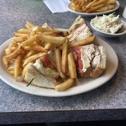 Island Park Diner - Triple decker with french fries