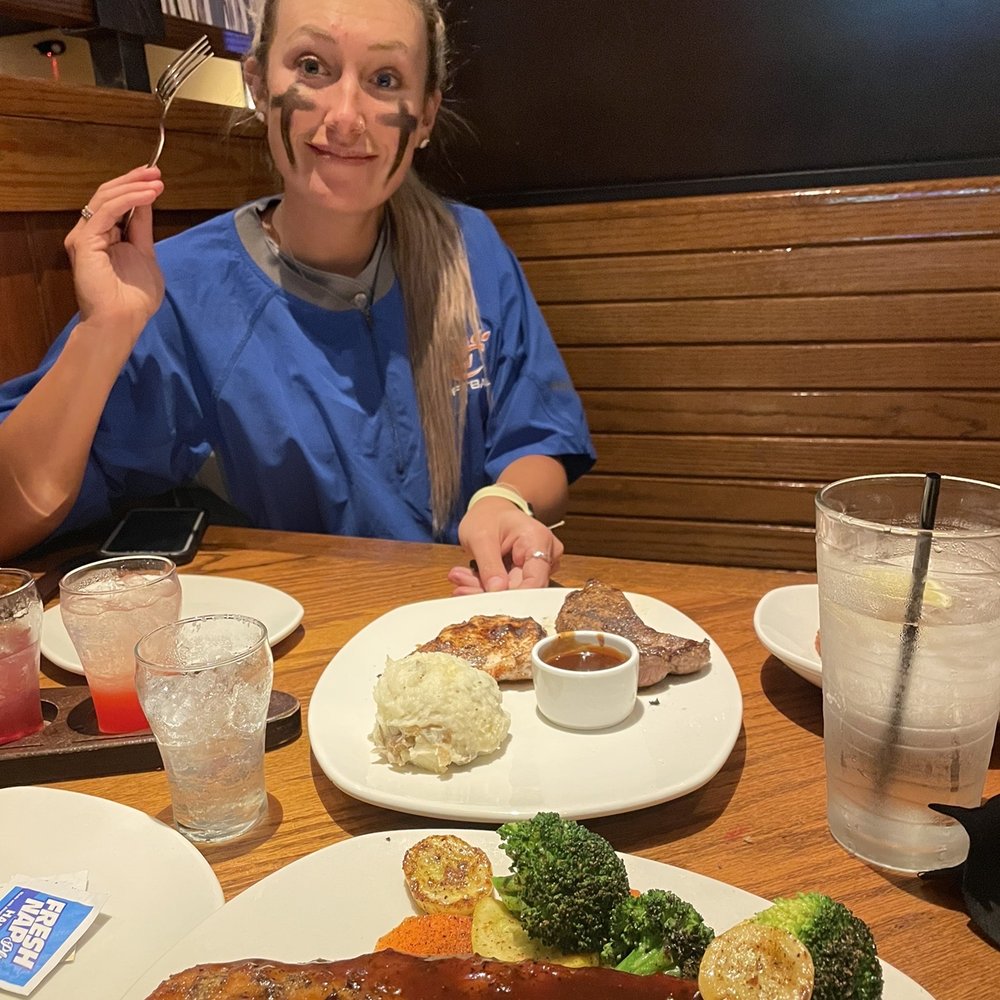 Outback Steakhouse - Cutie :) - Steakhouses Near Me - Alexandria, Louisiana