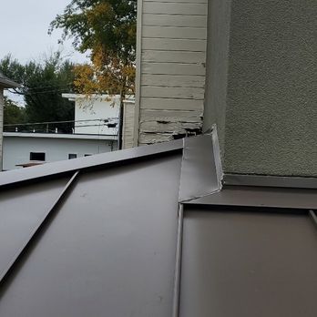 Sardone McLain Construction - Peeling, unprimed siding leading to leaks inside - General Contractors Near Me - Dallas, Texas