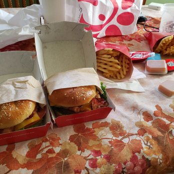 Chick-fil-A - Chicken sandwich club - Fast Food Near Me - Northridge, California Chick-fil-A - Chicken sandwich club - Fast Food Near Me - Northridge, California
