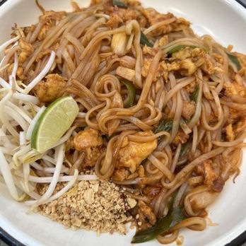 Gai Noi - Pad Thai - Desserts Near Me - Minneapolis, Minnesota