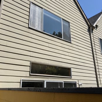 Lifetime Windows & Doors - Before, this is my next door neighbor but ours looked just the same. I forgot to take before's. - Windows Installation Near Me - Vancouver, Washington