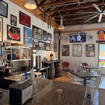 Breakaway Brewing - Gastropubs Near Me - San Antonio, Texas