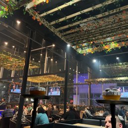 The decor and atmosphere is beautiful. The decor and atmosphere is beautiful.