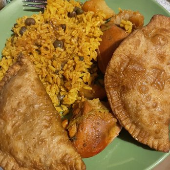 The New Mama Juana - Chicken and cheese empanadas - Spanish Near Me - Hatboro, Pennsylvania