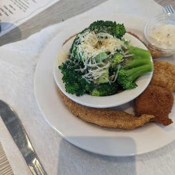 Soul Fish Cafe - Kiddie Cat (Kids meal with catfish and broccoli) - Southern Near Me - Memphis, Tennessee Soul Fish Cafe - Kiddie Cat (Kids meal with catfish and broccoli) - Southern Near Me - Memphis, Tennessee