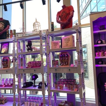 Voodoo Doughnut - Bakeries Near Me - Orlando, Florida