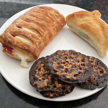 Mr. Baker - Bakeries Near Me - Canton, Michigan