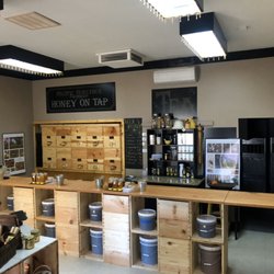 Pacific Honeybee - Pacific Honeybee Honey Tasting Room
