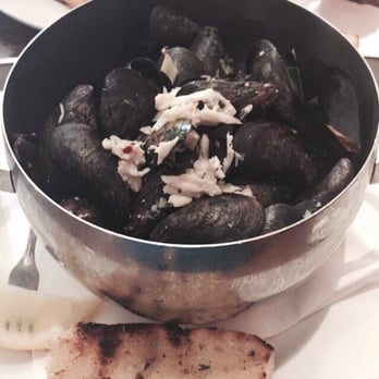 Roccos Town House - Mussels with crabmeat - American Near Me - Hammonton, New Jersey Roccos Town House - Mussels with crabmeat - American Near Me - Hammonton, New Jersey