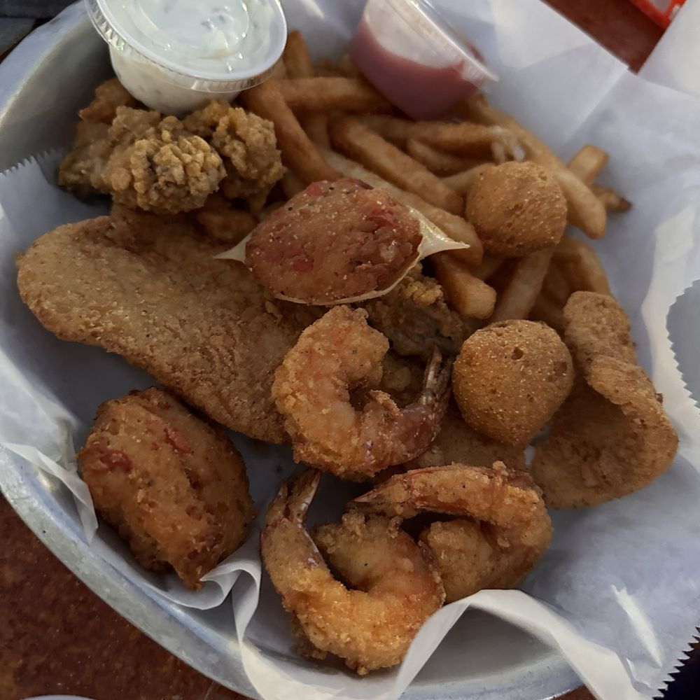 Dorado's - Fried Seafood Platter - Seafood Near Me - Surfside Beach, Texas Dorado's - Fried Seafood Platter - Seafood Near Me - Surfside Beach, Texas
