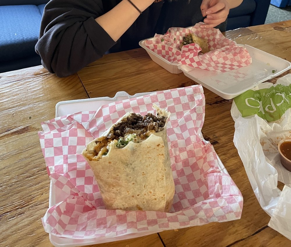 Food from Leslys Taco Trunk