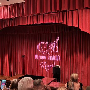 Warren & Annabelle's Magic - Performing Arts Near Me - Lahaina, Hawaii