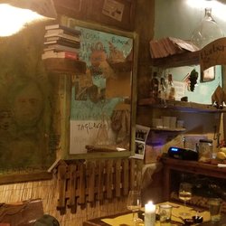 Il Gusto e l'Uva - Quaint and unique place to get wine