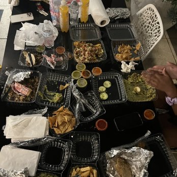 Desvelados - Mexican Near Me - Glendale, California