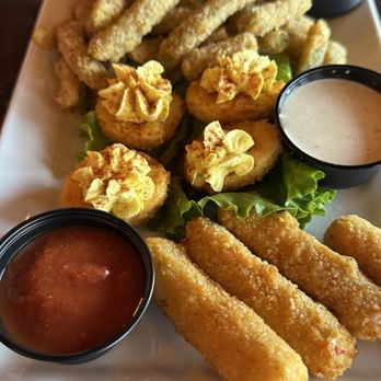 The Lokal Norman - Appetizer sampler - Cocktail Bars Near Me - Norman, Oklahoma