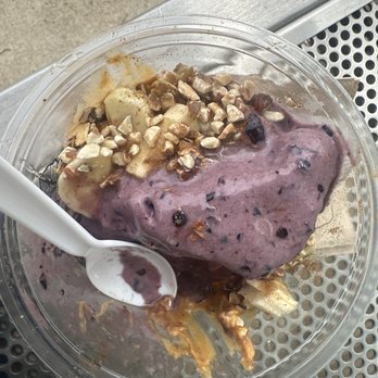 E+ROSE Wellness - Pro Bowl with extra Banana - Acai Bowls Near Me - Nashville, Tennessee E+ROSE Wellness - Pro Bowl with extra Banana - Acai Bowls Near Me - Nashville, Tennessee