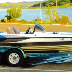 Pete Jorgensen Marine - Boat