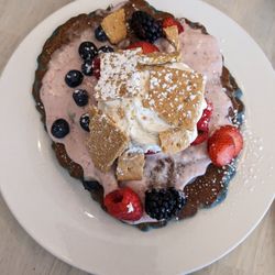 AVGO - On the side: Berry Tart - Lemon blueberry cakes, topped with graham crackers, fresh berries, and a warm homemade lingonberry cream sauce.