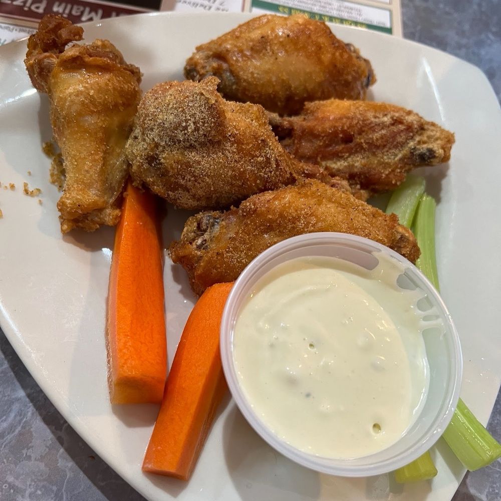 West Main Pizza - Pizza Near Me - Plainville, Connecticut