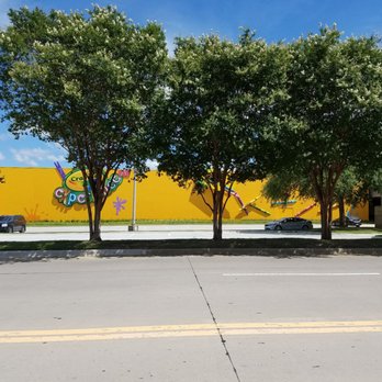 Crayola Experience - Cray yolo - Amusement Parks Near Me - Plano, Texas Crayola Experience - Cray yolo - Amusement Parks Near Me - Plano, Texas