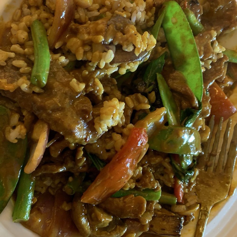 Wild Ginger - Red curry with beef - Chinese Near Me - Rockville Centre, New York