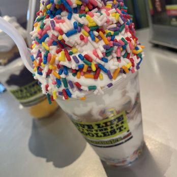 Jeremiah's Italian Ice - Soft serve swirl with layered sprinkles - Ice Cream & Frozen Yogurt Near Me - Katy, Texas