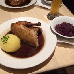Ente mit Kloß und Blaukraut