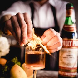 Flora's Wine Bar - Full Bar & Original Craft Cocktails