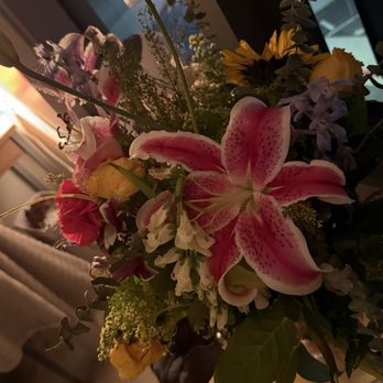 Drea's Flowers - Florists Near Me - Garden Grove, California Drea's Flowers - Florists Near Me - Garden Grove, California