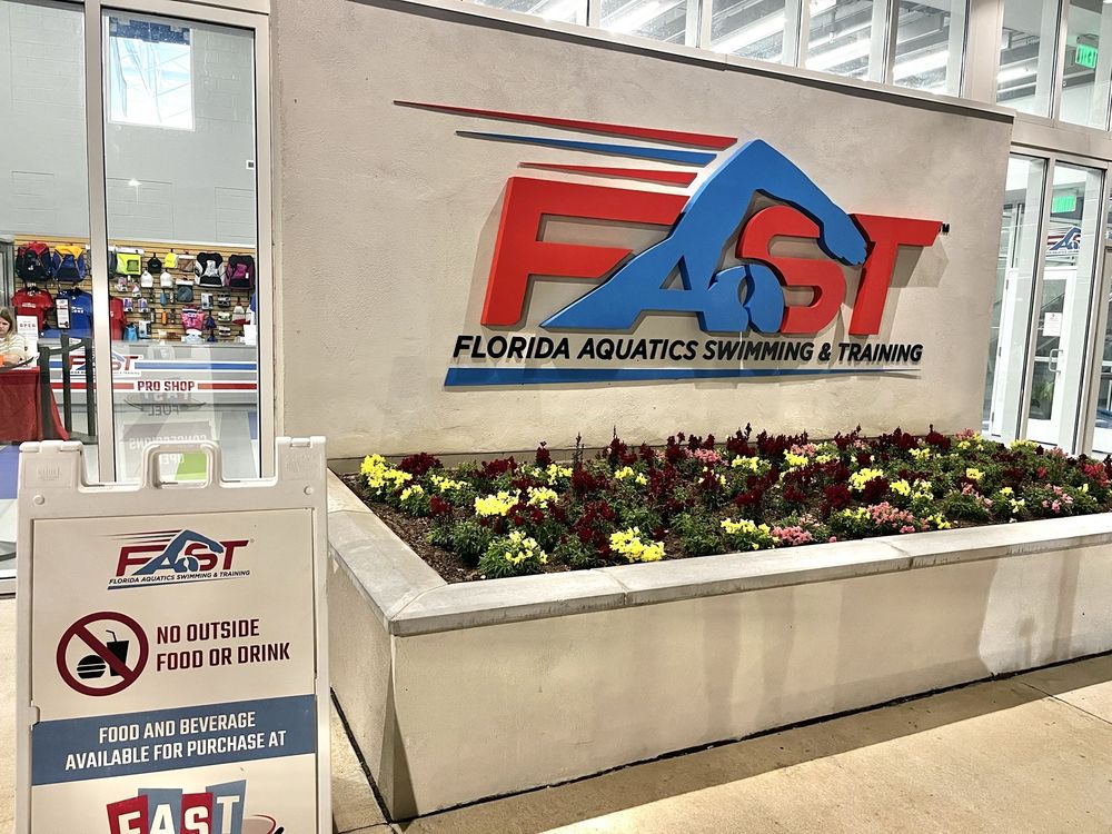 Florida Aquatics Swimming & Training Logo