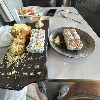 Ronin - Spicy Tuna Crazy Crunchy Roll (Snow Crab, Crunch) - Sushi Bars Near Me - Monroe, Louisiana