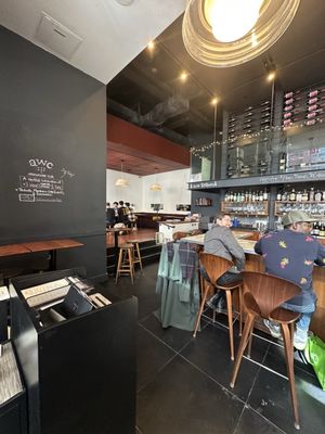 Ardesia Wine Bar by null