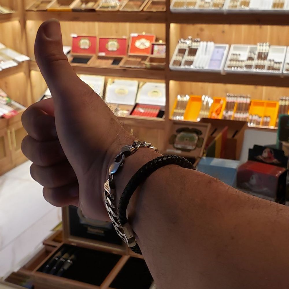 Tabacon Cigars & Spirits - Cigar Bars Near Me - Plantation, Florida