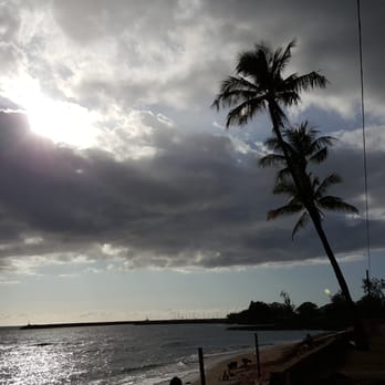 Pililaau Army Beach - Looking west - Beaches Near Me - Waianae, Hawaii