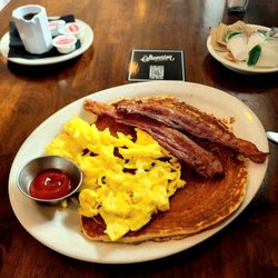 Steveston Cafe & Hotel - Pancake, eggs + bacon
